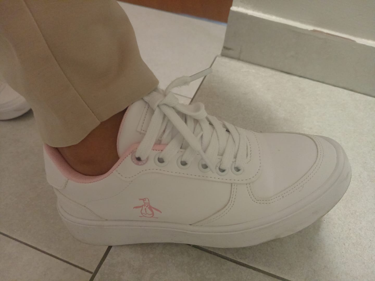Customer photo review of Tenis Style Janny Blanco