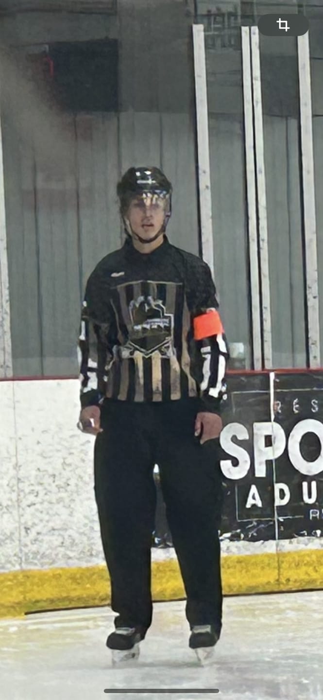 Customer photo review of ZEBRASCLUB ZP-PRO HOCKEY REFEREE PADDED PANTS