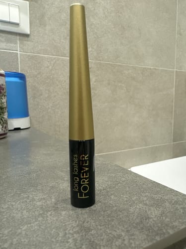 Customer photo review of Long Lashes FOREVER