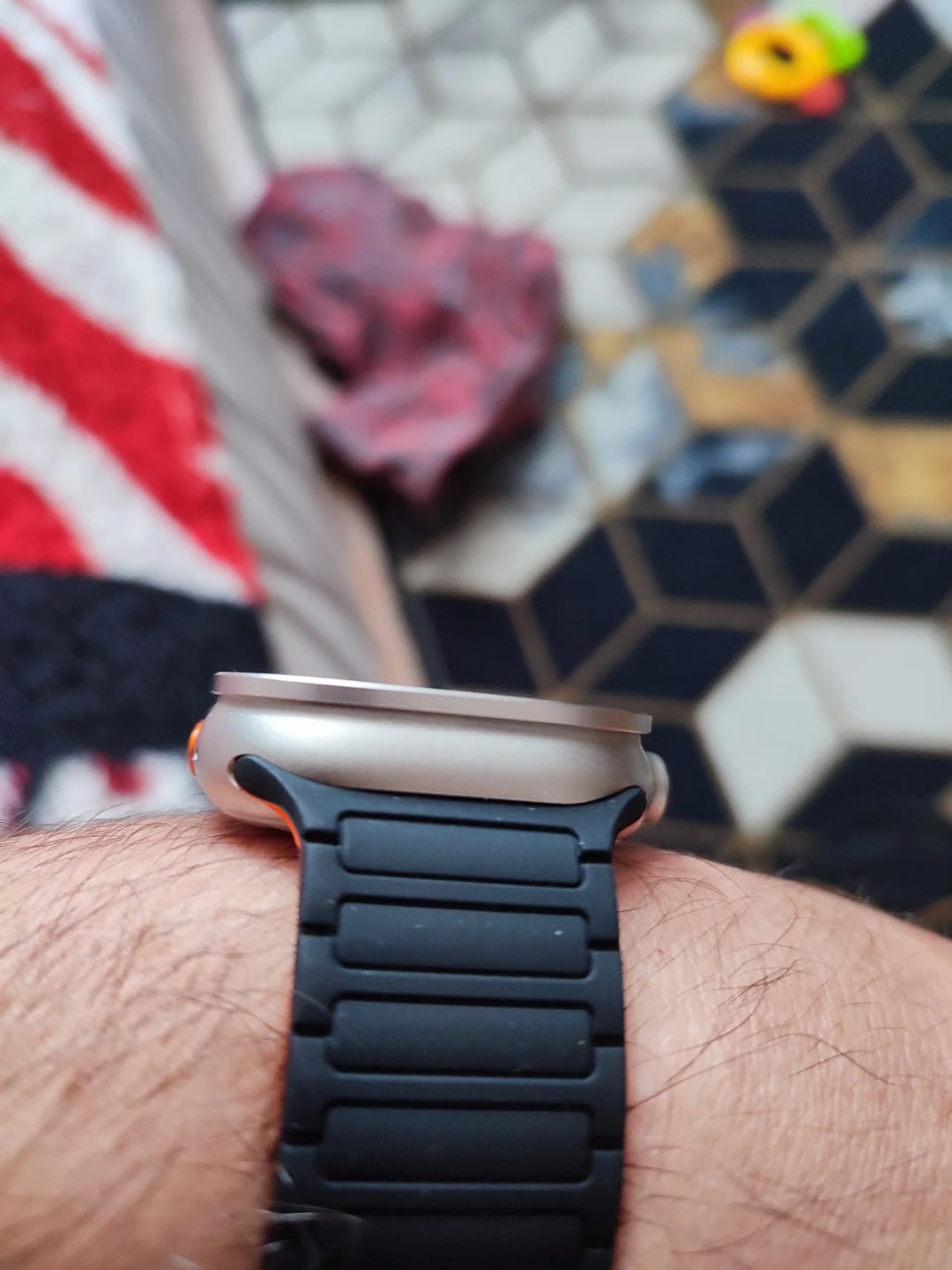 Customer photo review of Silicone Magnetic Link Strap for Apple Watch