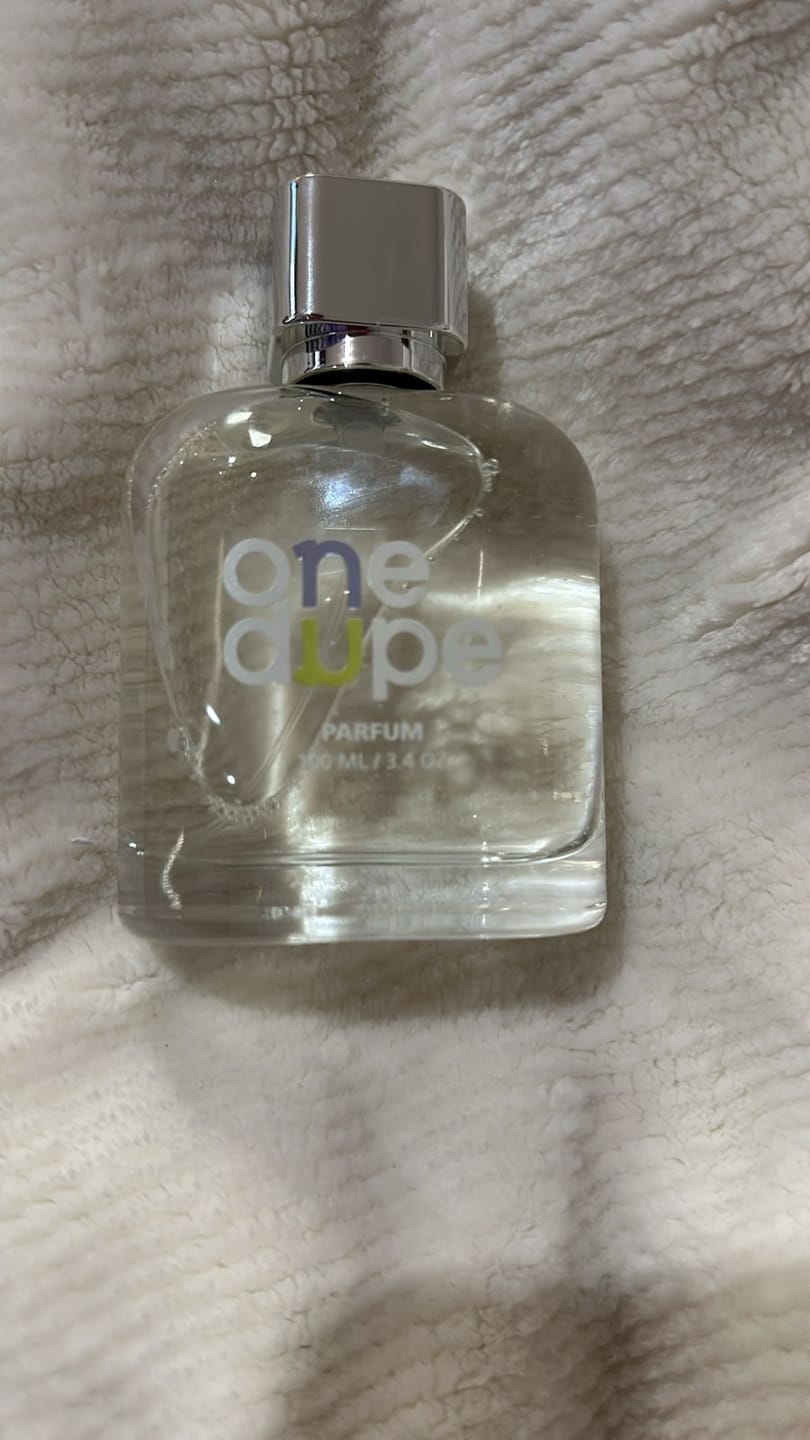 Customer photo review of Perfume inspirado en Light Blue Dolce & Gabbana para mujer