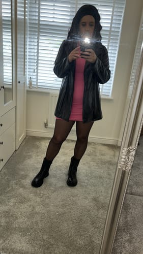 Customer photo review of The Headband Wig Perfect Curl