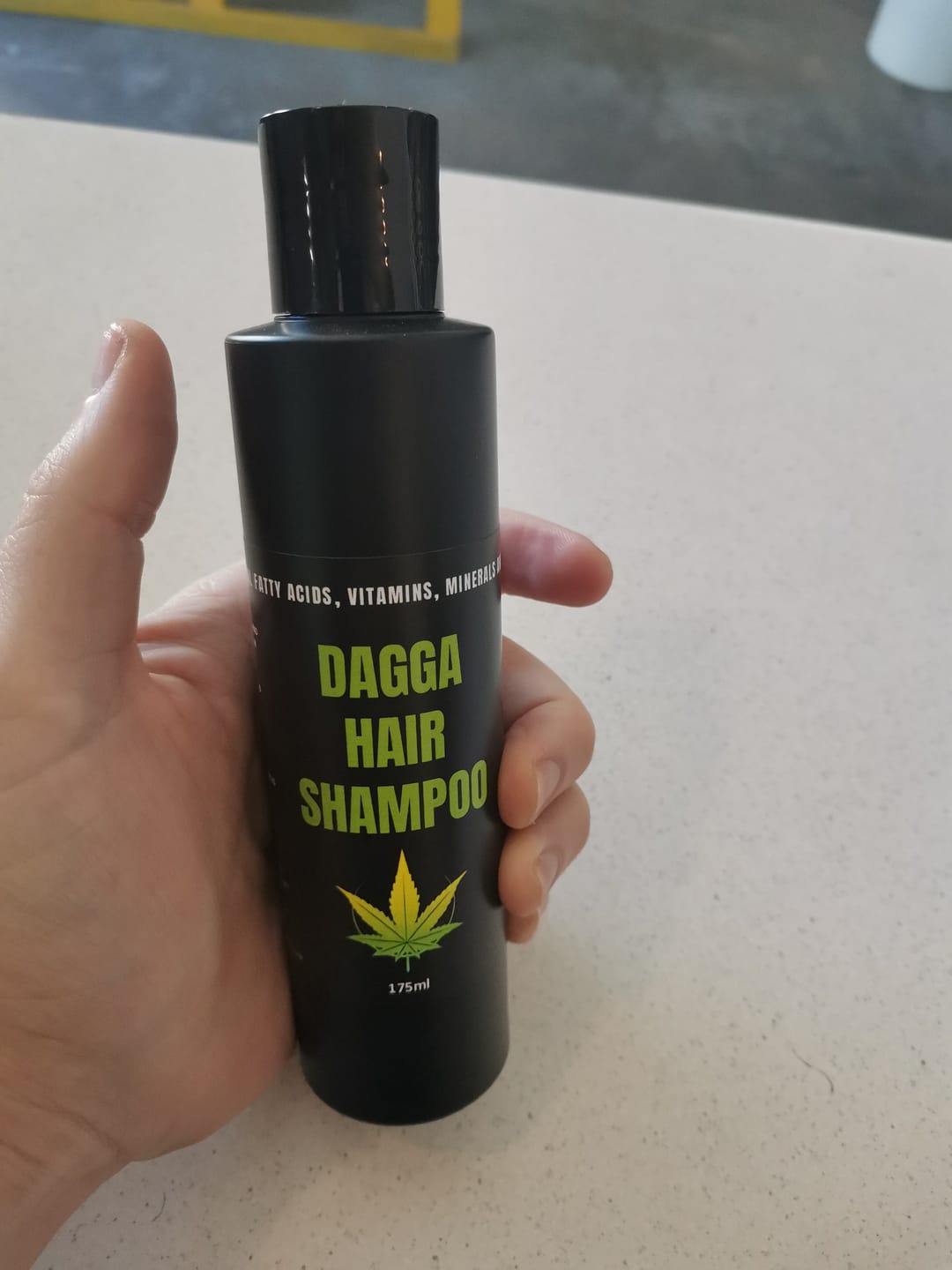 Customer photo review of Flip Top Cap (24 mm) - Black