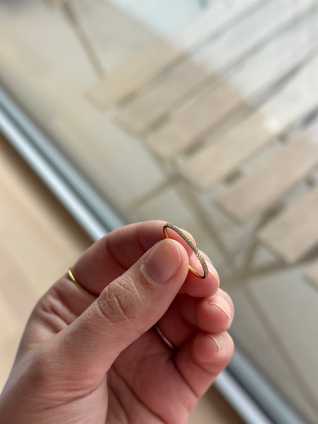 Customer photo review of Eternity 18K Crystal Ring