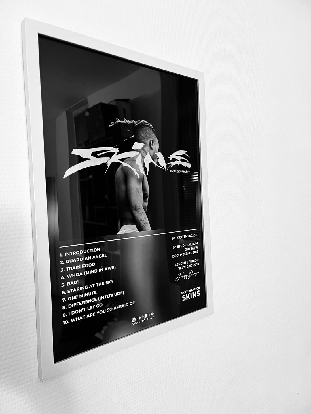 Customer photo review of Skins Xxxtentacion Poster