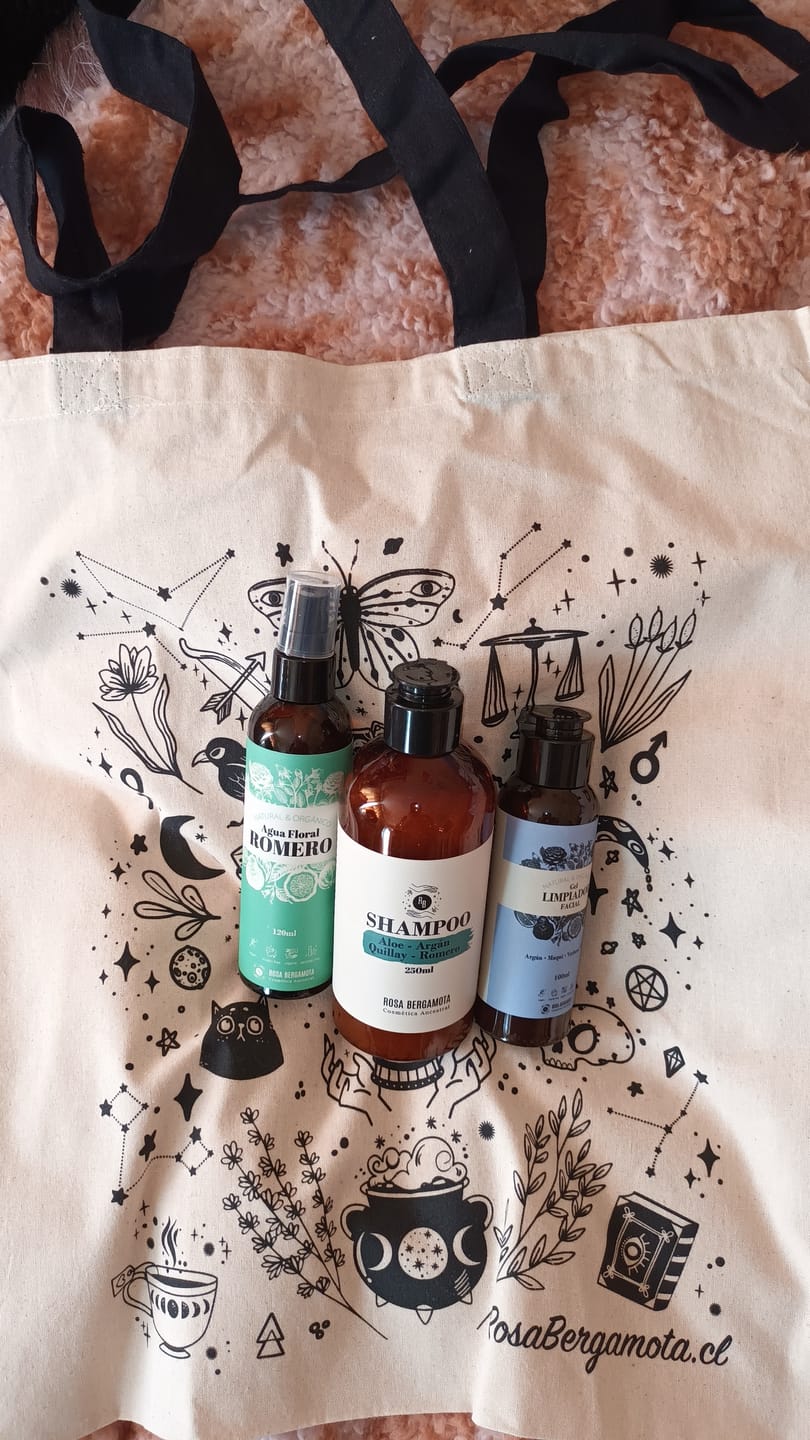 Customer photo review of Básicos Anticaída: Shampoo Anticaída + Agua de Romero