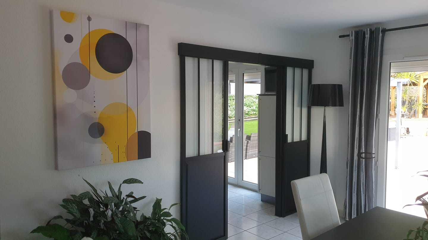 Customer photo review of Tableau Scandinave Jaune Noir Gris Blanc