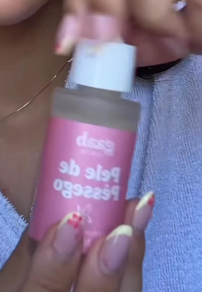 Customer photo review of Pele de Pêssego - Sérum Facial 30 ml