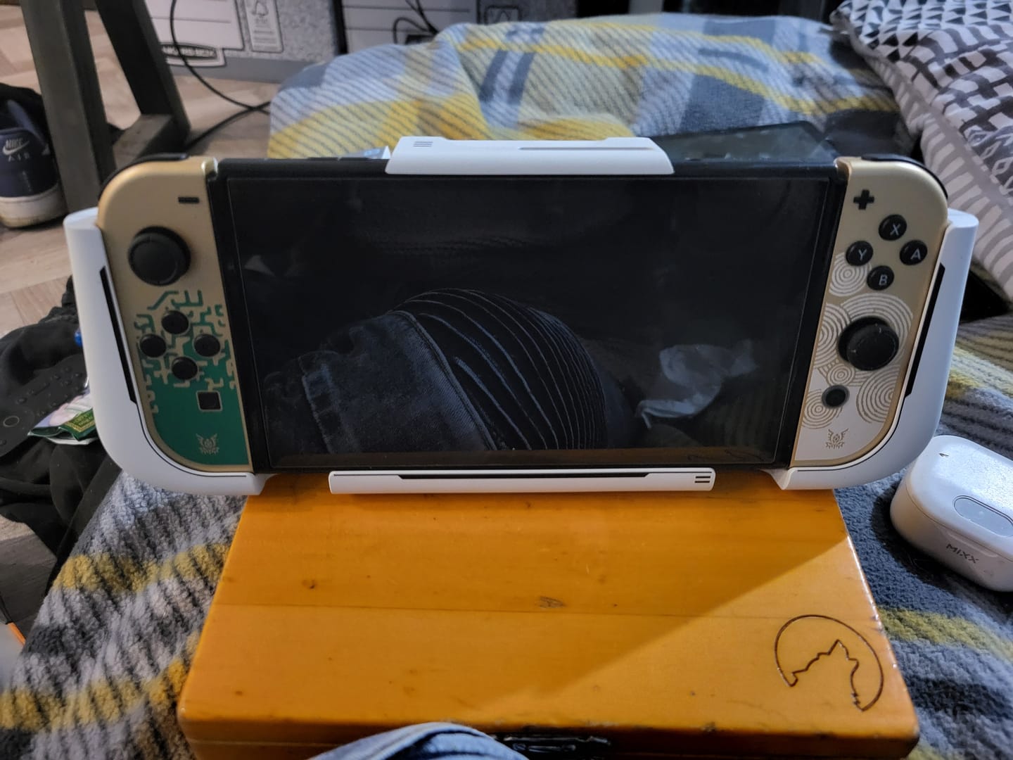 Customer photo review of Plenbo G-case - All-in-1 Gaming Case for Switch & OLED