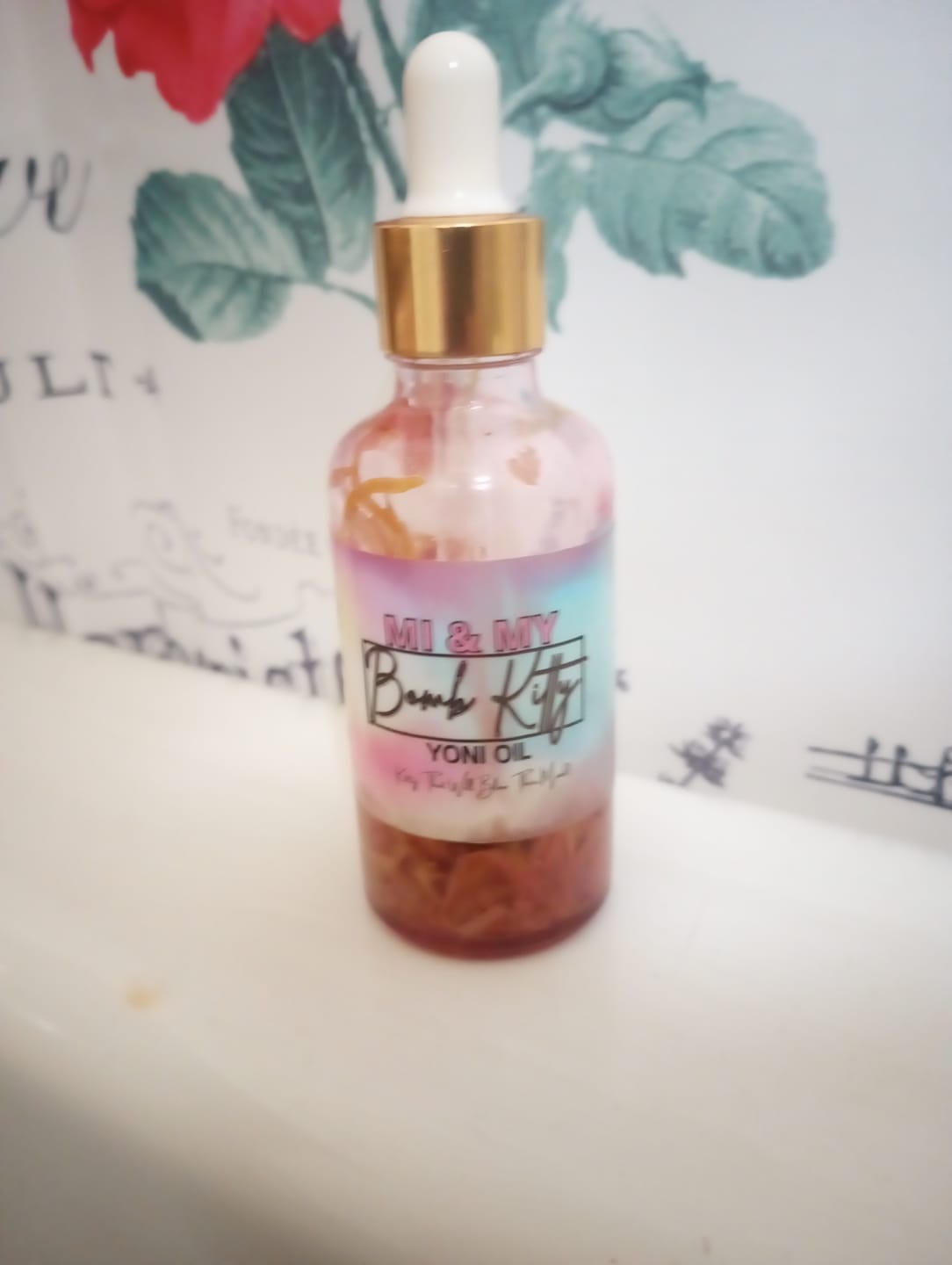 Customer photo review of Bomb Kitty Yoni Oil