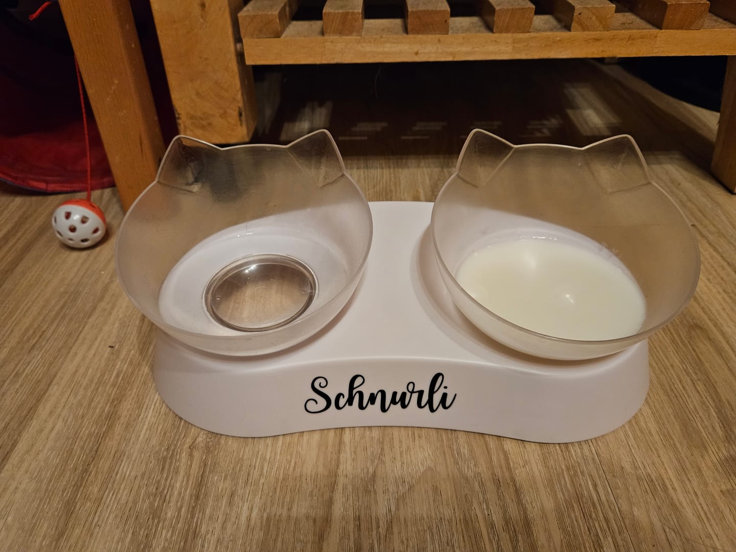 Customer photo review of Namensaufkleber für SureFeeds