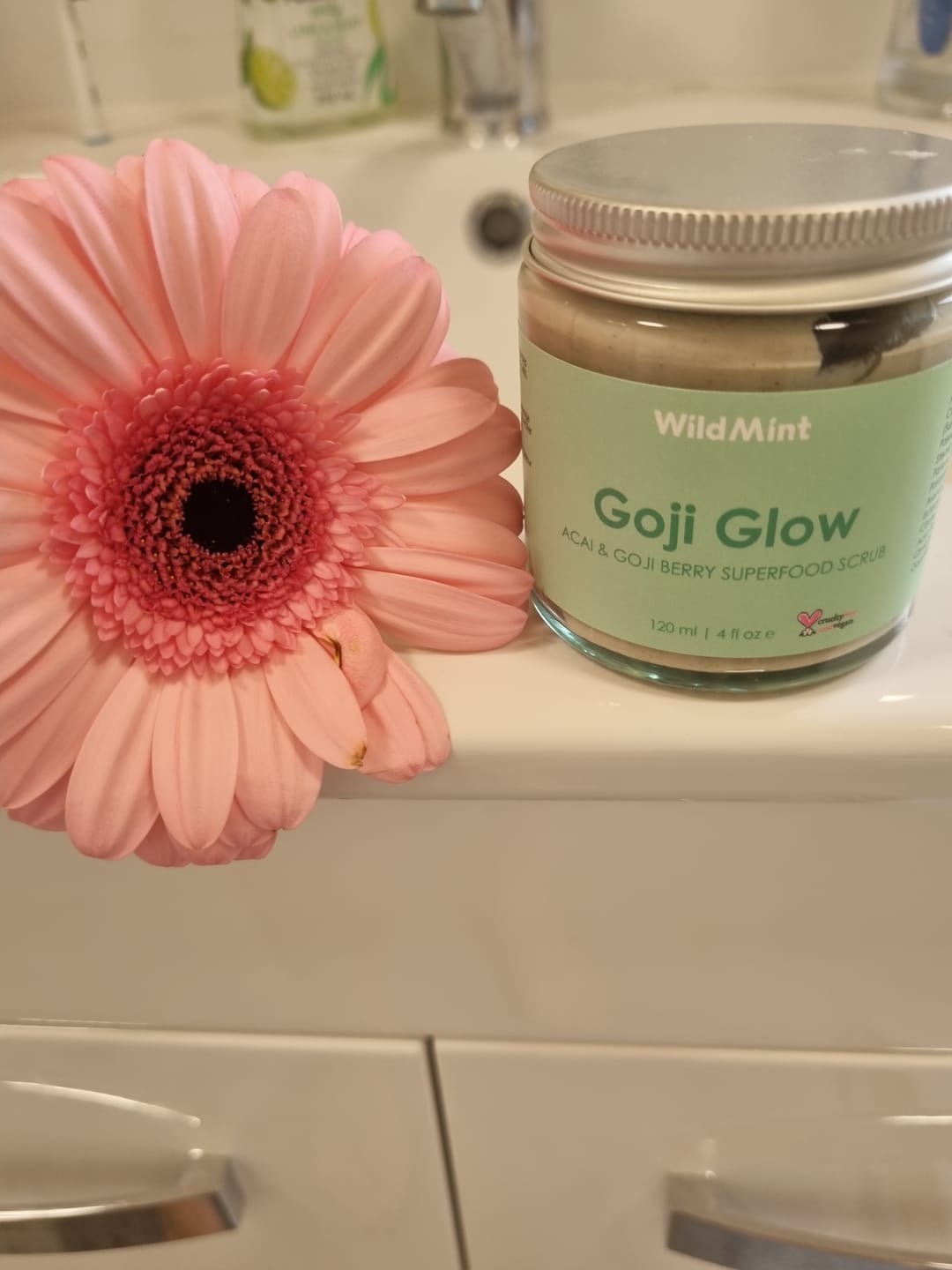Customer photo review of Goji Glow