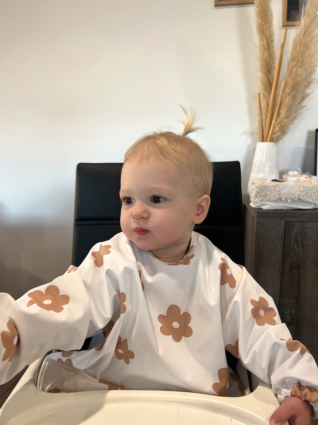 Customer photo review of Mess-Free Smock Bib | Clay Daisy
