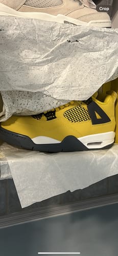 Customer photo review of Jordan 4 Retro Lightning (2021)