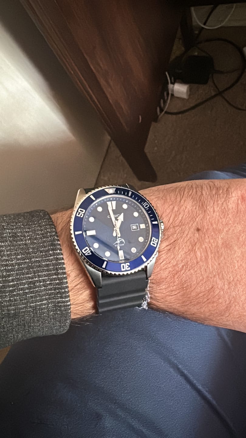 Customer photo review of Reloj Casio Submariner Marlin Duro MDV-106B-2AVCF Azul Buceo