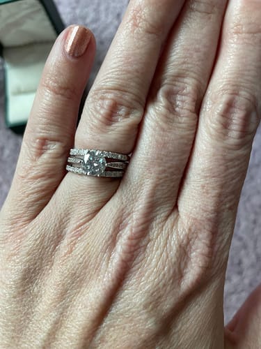 Customer photo review of Stellar 1Ct Moissanite Fine Sterling Silver Ring