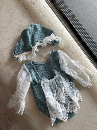 Customer photo review of 2 Pieces Newborn Lace Romper Set