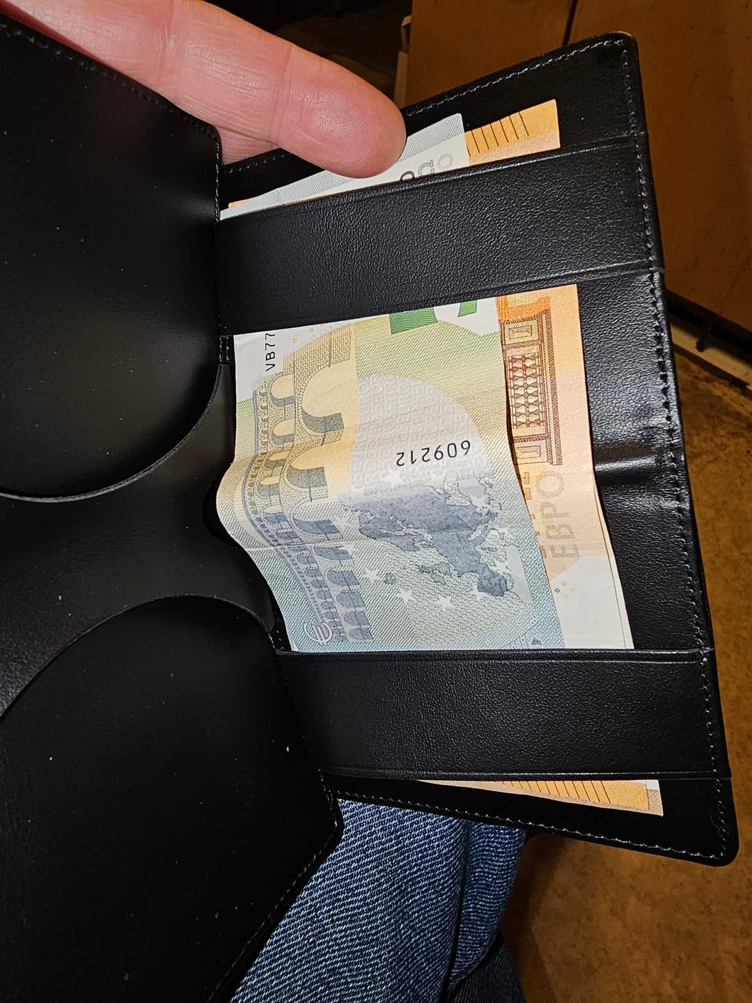 Customer photo review of Flapstar Magic Wallet with coin pocket