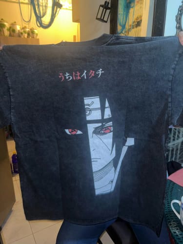 Customer photo review of Itachi Oversized Vintage T-shirt V2