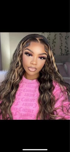 Customer photo review of Balayage Highlight Brown With Honey Blonde Skunk Stripe Glueless Wig Pre Cut 5x5 Lace Pre Bleached Knots