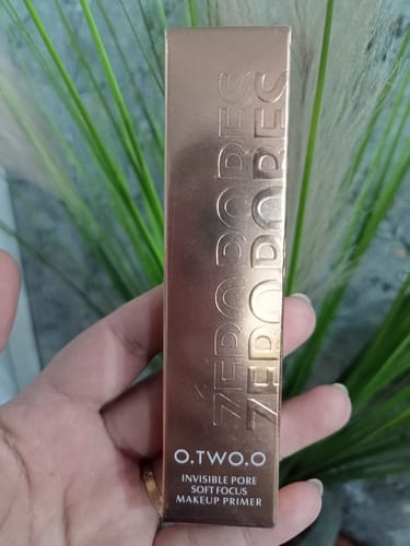 Customer photo review of O.TWO.O SKIN SECRET ZERO PORES PRIMER