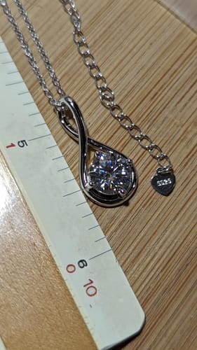 Customer photo review of Infinity 2Ct Moissanite Fine Waterdrop Necklace