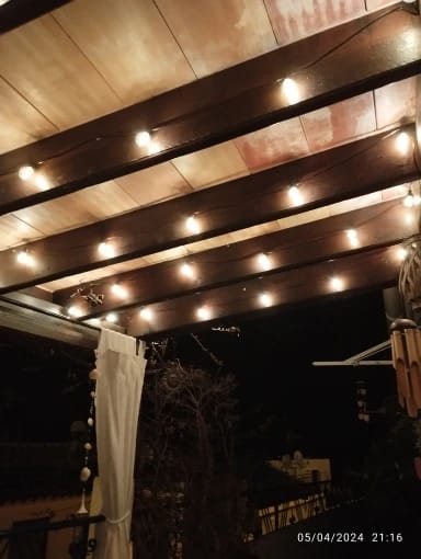 Customer photo review of Catena Luminosa 10 Lampadine con Pannello Solare - 4 Metri