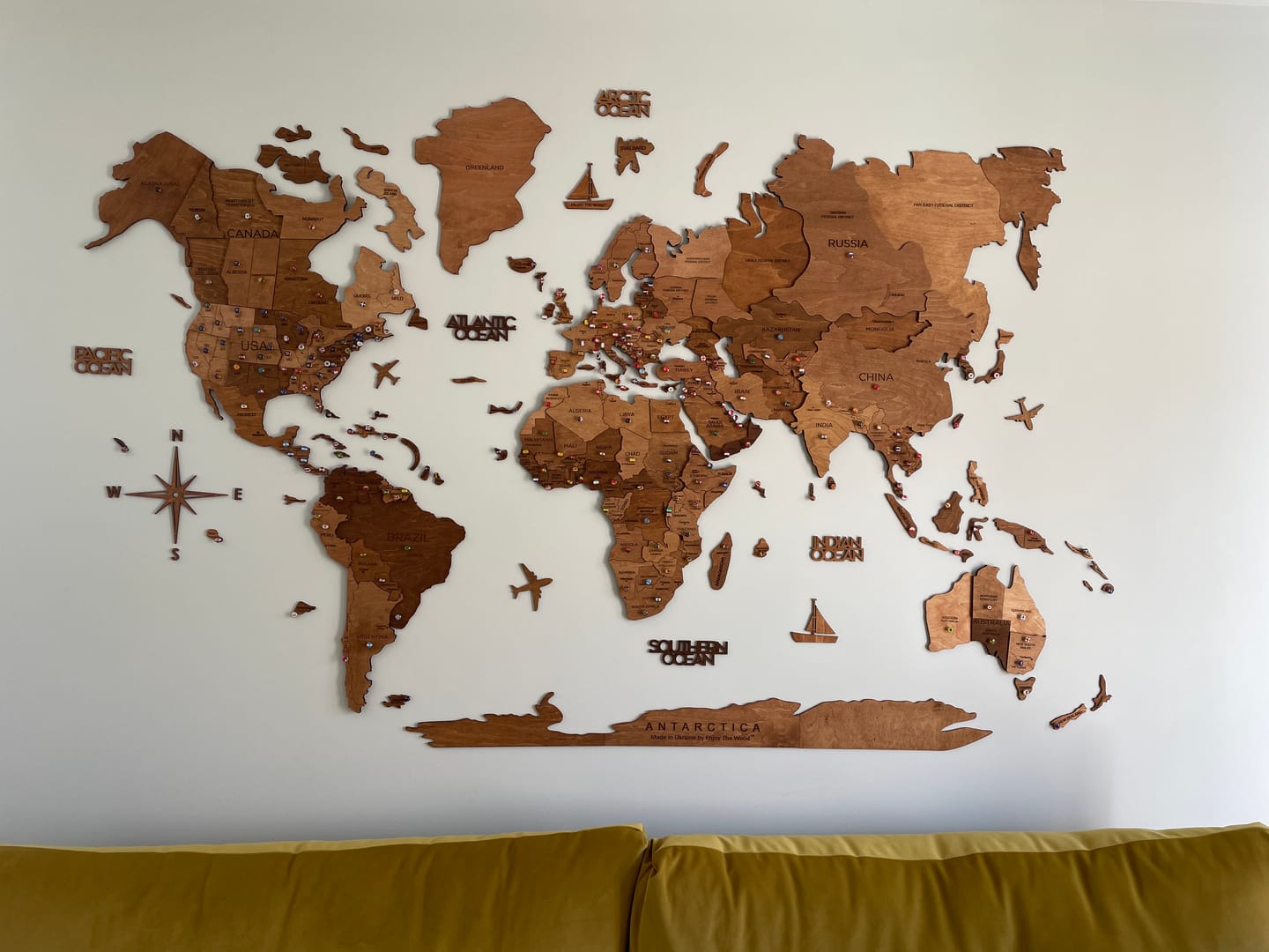 Customer photo review of Mappa del Mondo 3D in Legno Rovere