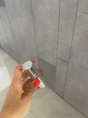 Customer photo review of מייקאפ סטיק קונטור לאיפור מקצועי | עדה לזורגן