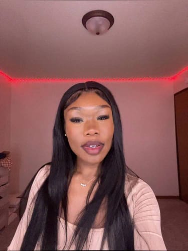 Customer photo review of Parting Max 9×6 Glueless Wear Go Straight Wigs Ready To Wear 180% Density