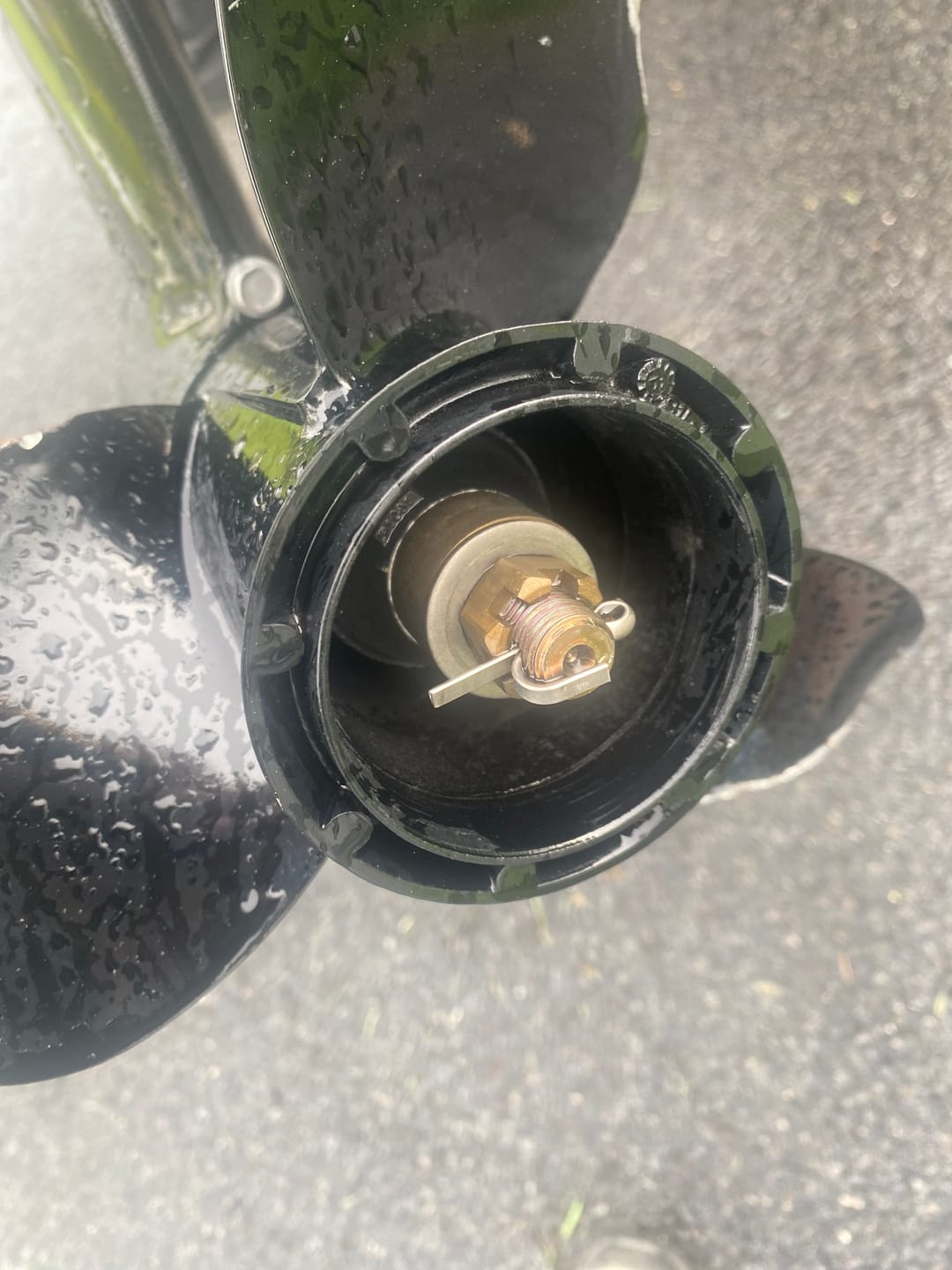 Customer photo review of Suzuki Genuine Propeller DF25/30