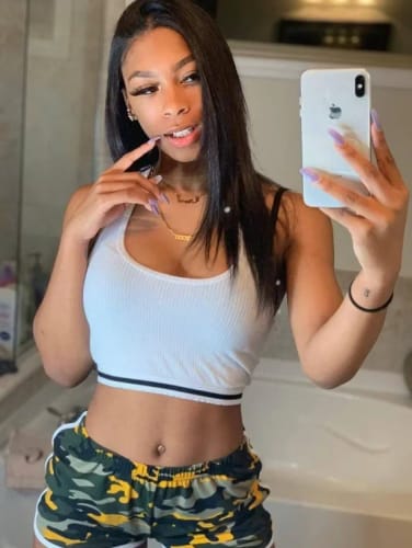 Customer photo review of Parting Max 9×6 Glueless Wear Go Straight Wigs Ready To Wear 180% Density