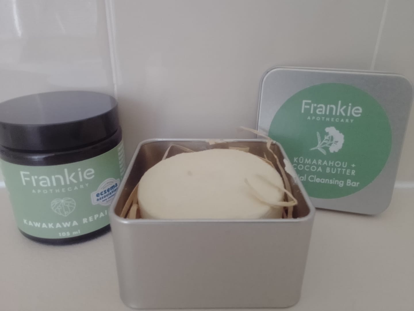 Customer photo review of Kawakawa Repair Balm - Winner, Best SOS/Healing Balm 2024