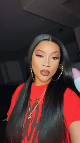 Customer photo review of Parting Max 9×6 Glueless Wear Go Straight Wigs Ready To Wear 180% Density