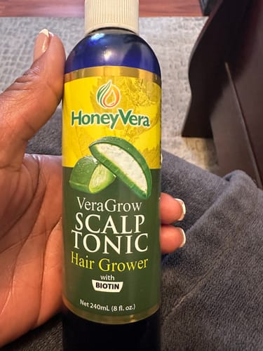 Customer photo review of HoneyVera VeraGrow Scalp Tonic Treatment Hair Grower, 8oz