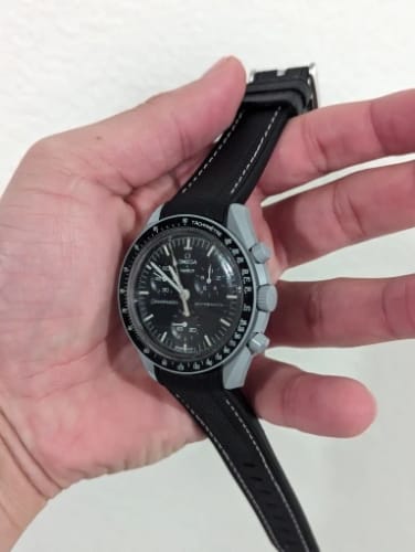 Customer photo review of Curved Rubber Strap - Grey