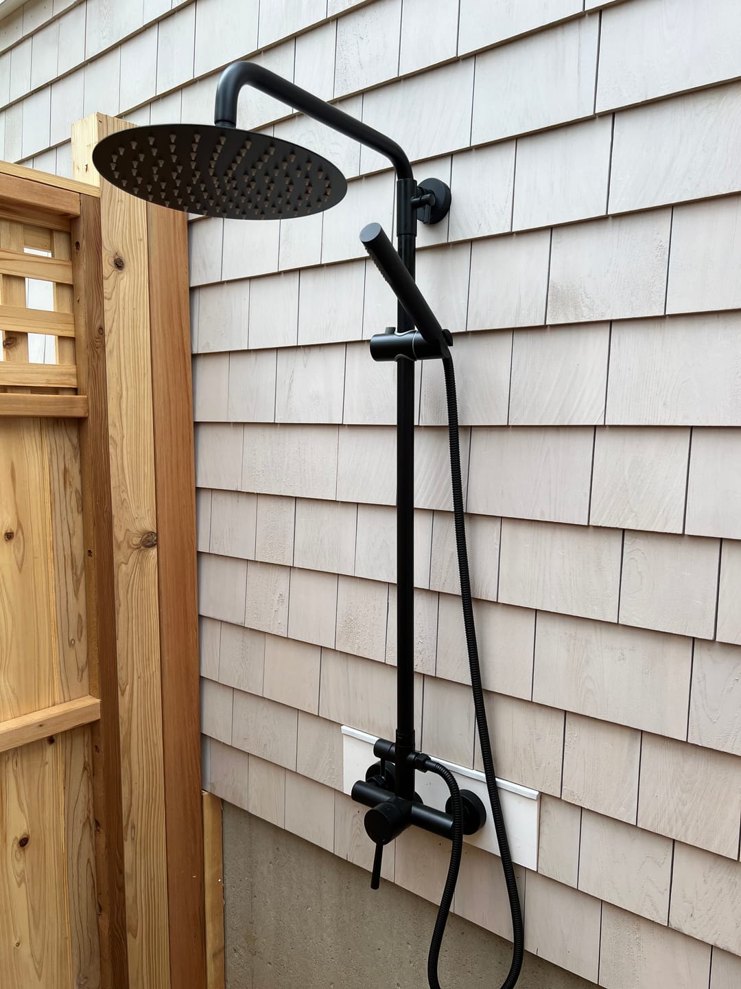 Customer photo review of Outdoor Shower Fixture with SUS 304 Stainless Steel 10 Inch Rainfall Shower Head and Adjustable Slide Bar JK0145