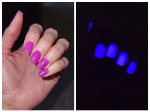 Customer photo review of D1069 Jetsetter Purple Dip Powder