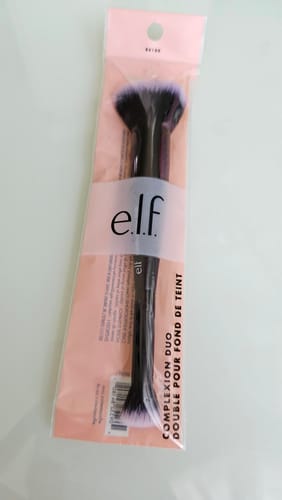Customer photo review of Complexion Duo Brush