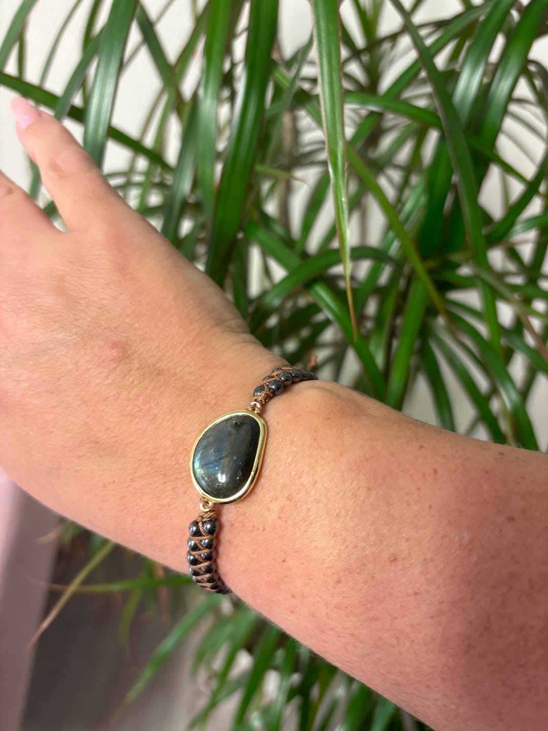 Customer photo review of Bracelet en Labradorite