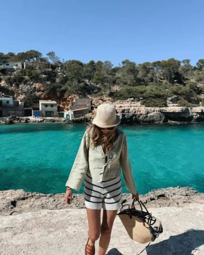 Customer photo review of Amara | Bow Shirt