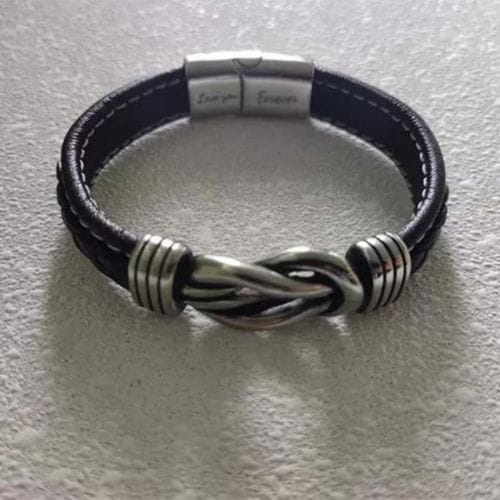 Customer photo review of Till Min Man - Jag Älskar Dig; För Alltid - Infinity Armband