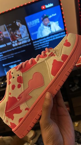 Customer photo review of Saga Skywalker “Strawberry Milk”