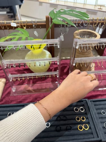 Customer photo review of Paperclip Chain Essential Bracelet