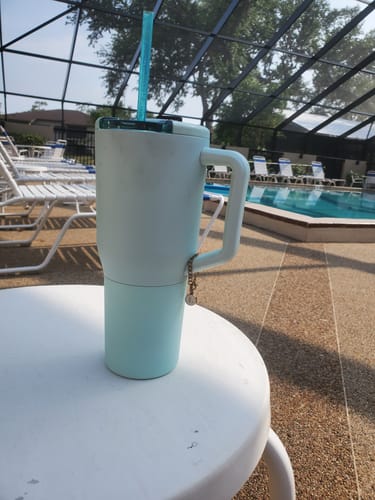Customer photo review of 35oz Brumate MUV Mug - Blue Agave