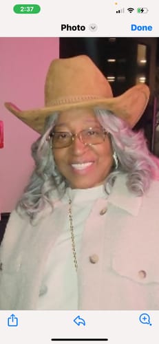 Customer photo review of Luvwin 5x5 Salt And Pepper Glueless Gray Color Layered Cut Body Wave Pre-Cut Lace Bob Wig 100% Human Hair