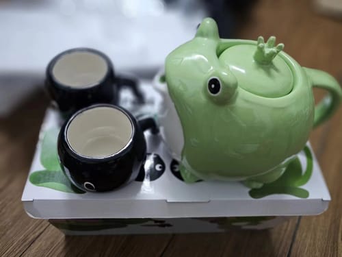 Customer photo review of Cute Creative Frog Teapot Tea Set