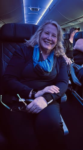 Customer photo review of Brigitte Brianna Blouse Tee & Street Joggers Set (BLACK)