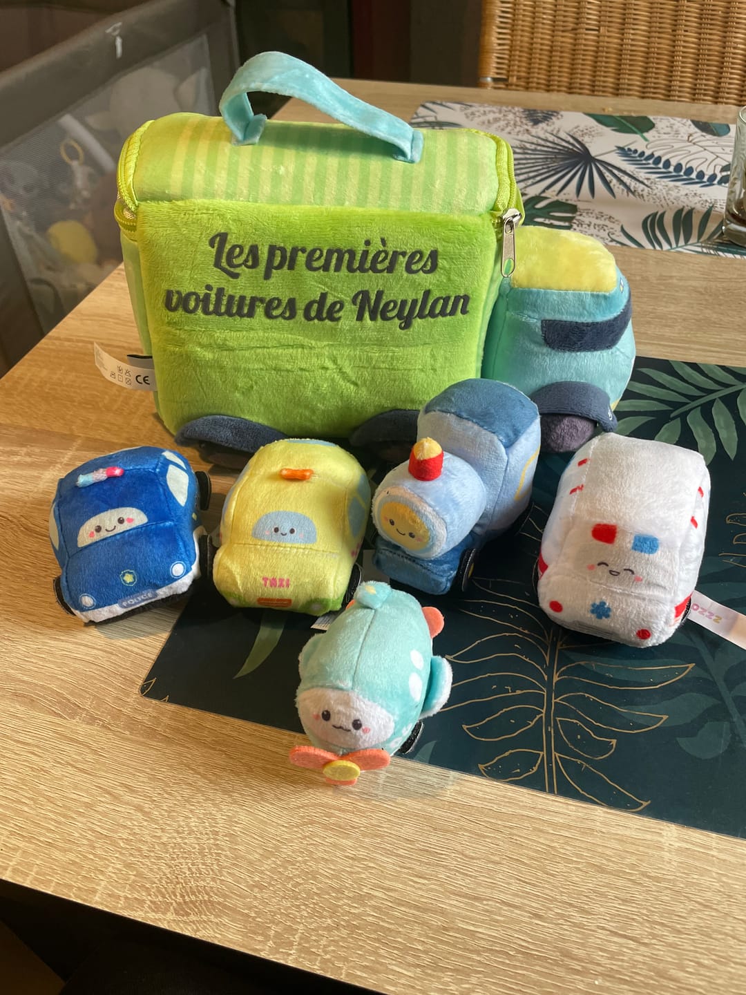 Customer photo review of Personnalisée Premier Ensemble de Jouet Sonore en Peluche de Voiture pour Bébé