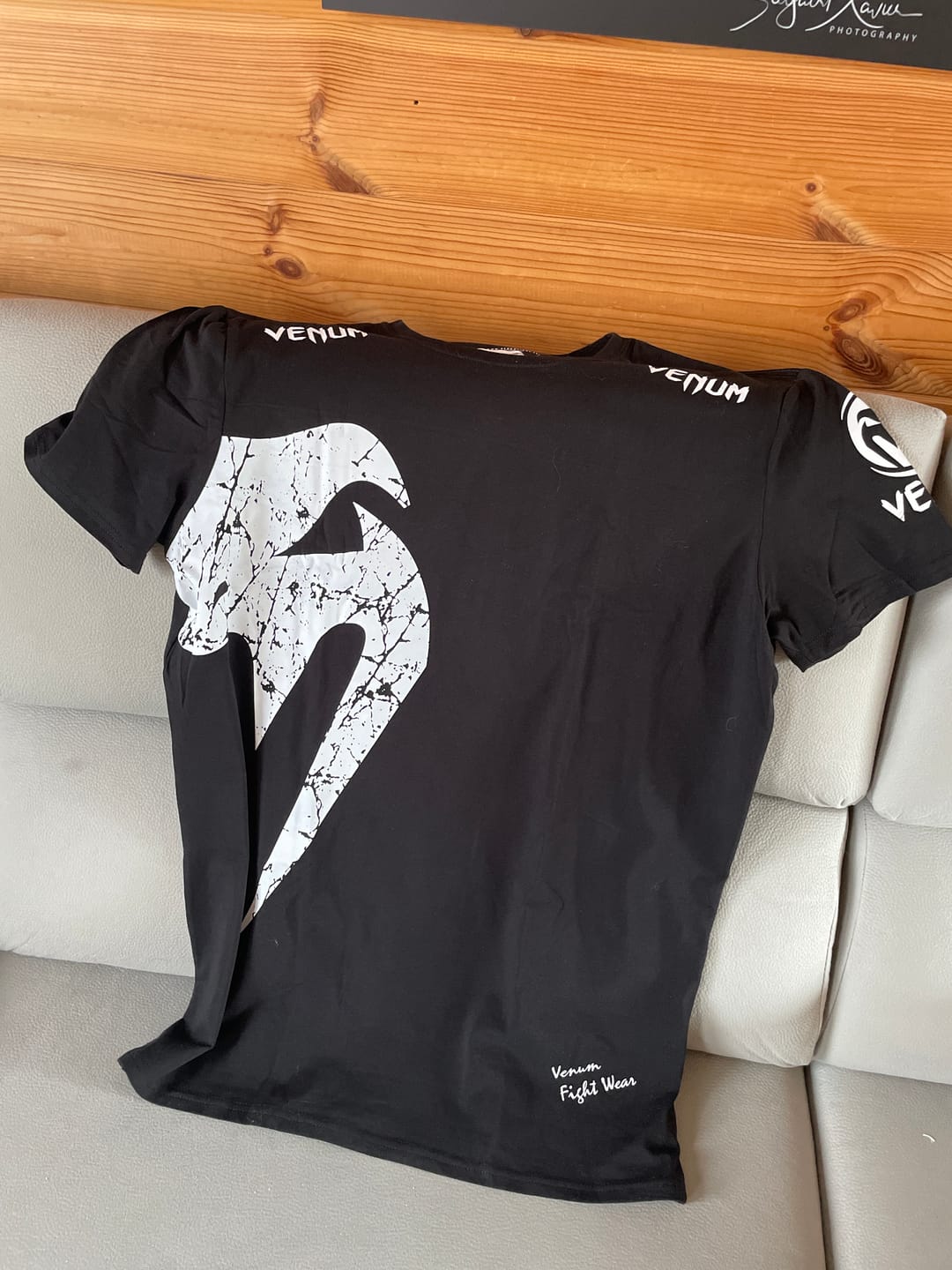 Customer photo review of Venum T-Shirt Giant - Zwart/Wit
